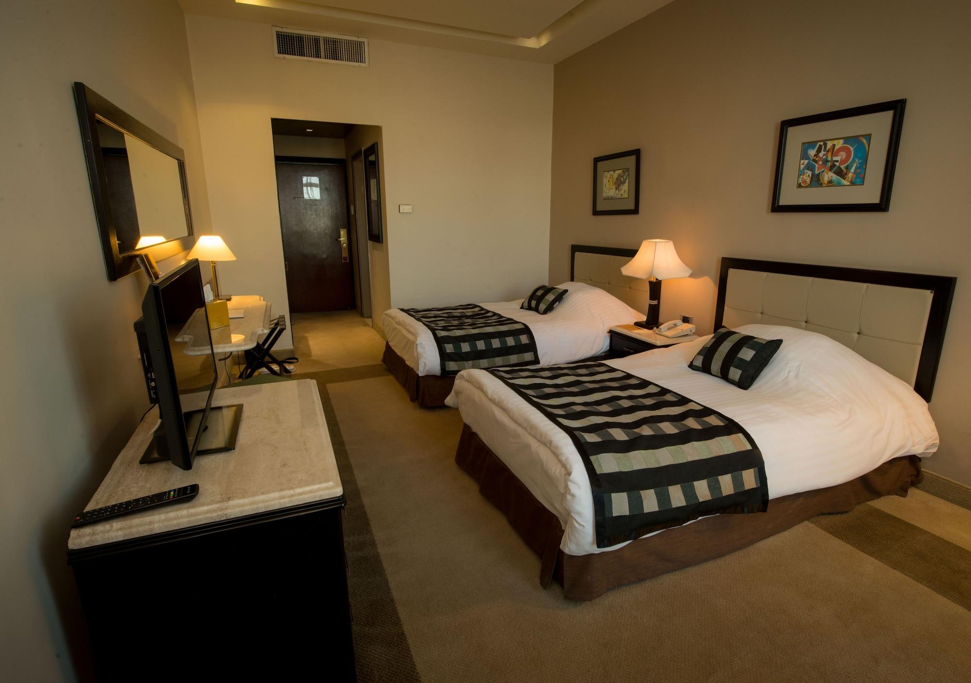 Century Park Hotel Аман Екстериор снимка