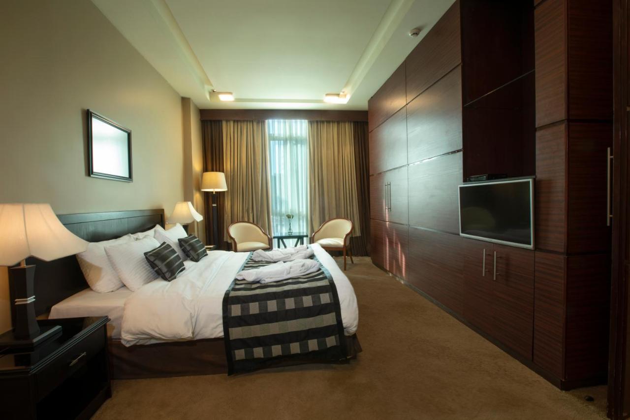 Century Park Hotel Аман Екстериор снимка