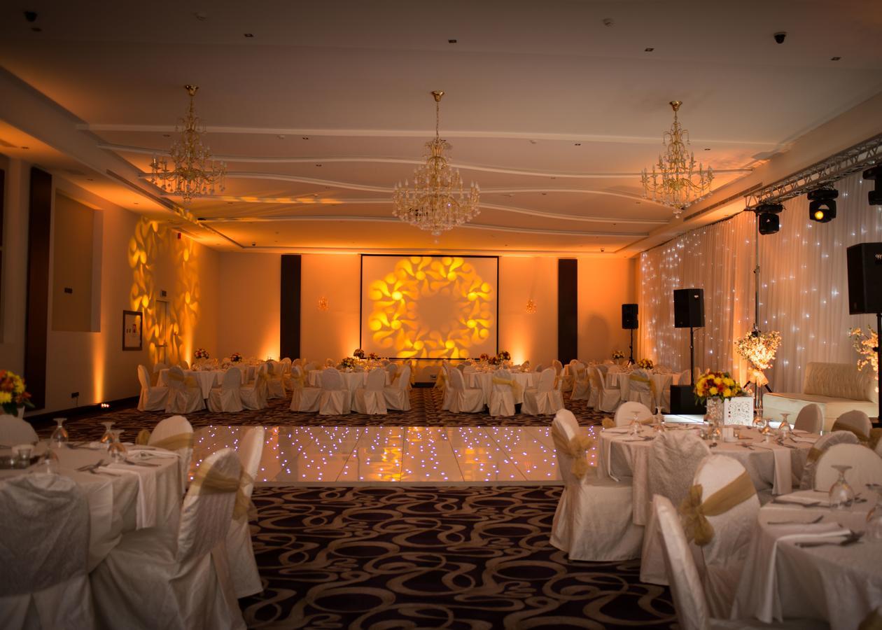Century Park Hotel Аман Екстериор снимка
