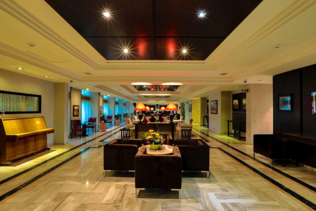 Century Park Hotel Аман Екстериор снимка